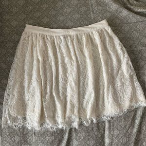H&M off white lace skirt